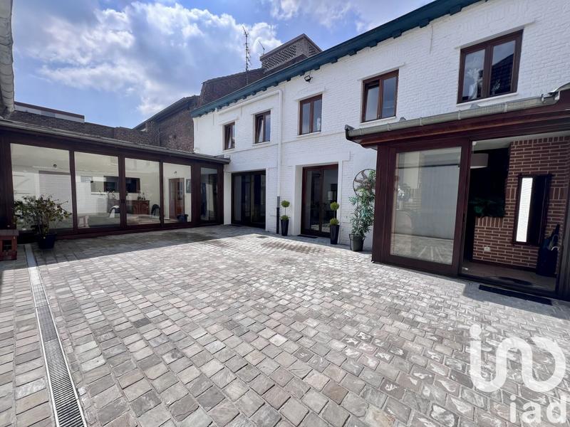 Maison de ville - 272 m² - 6 pièces