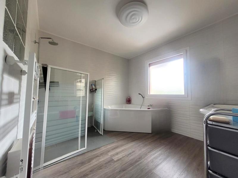 Maison - 123 m² - 4 pièces