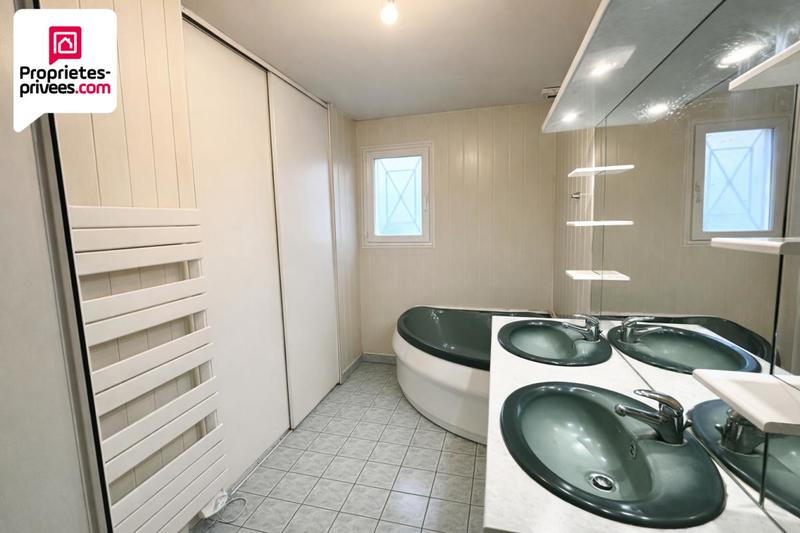 Maison - 96 m² - 5 pièces