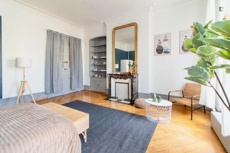 Chambre - 27 m² - 6 pièces