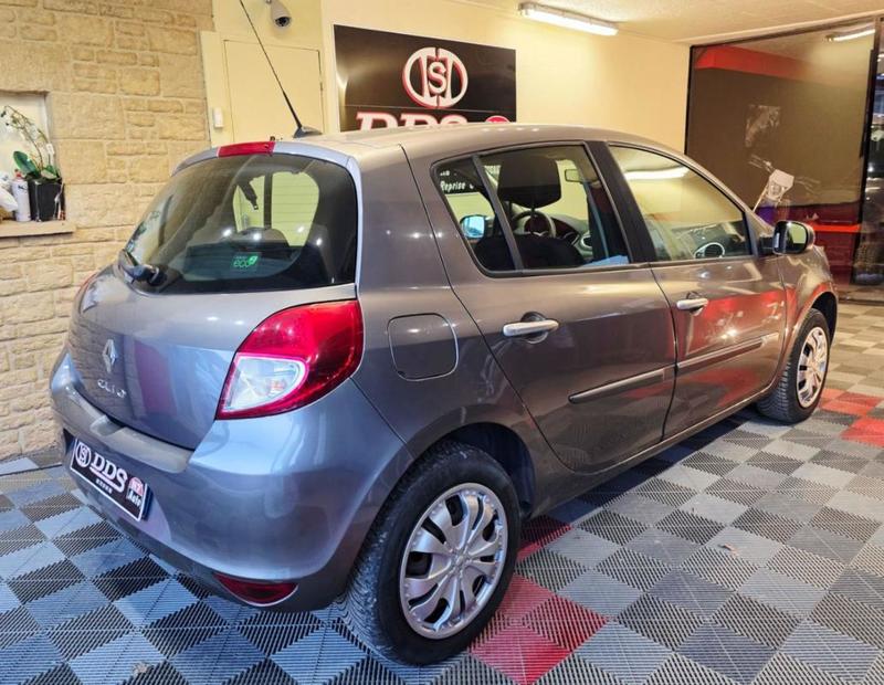 Renault Clio III 1.2 l Gps Regul Clim Distri Neuve