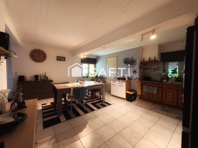 Maison - 130 m² - 9 pièces