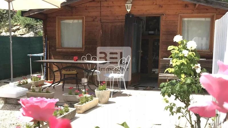 Villa - 161 m² - 11 pièces