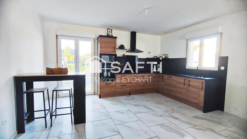 Maison - 110 m² - 4 pièces