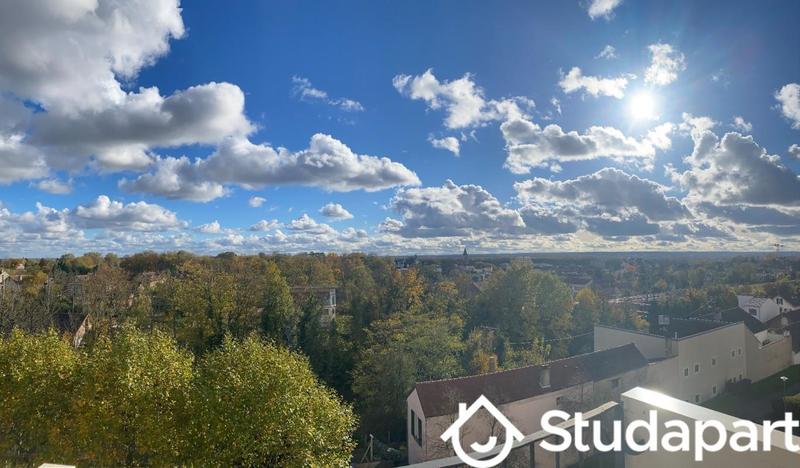 Chambre - 13 m² - 1 pièce