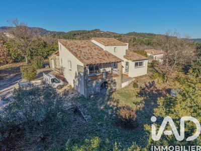 Maison - 136 m² - 5 pièces