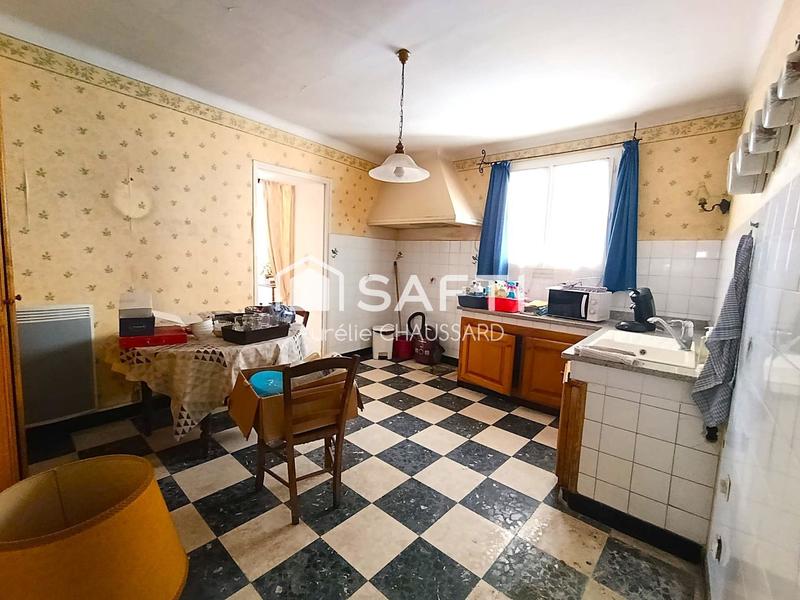 Maison - 188 m² - 9 pièces