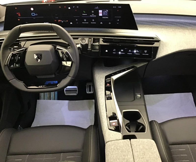 Peugeot 5008 Gt Hybrid 145 e-Dcs6 7 Places Caméra 360°, Régulateur Adaptatif, Toit Ouvrant Pano -20%