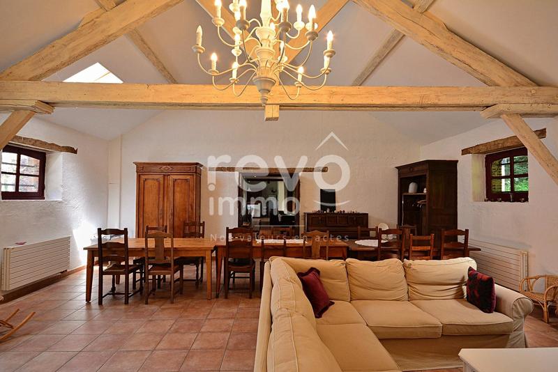 Longère - 232 m² - 8 pièces