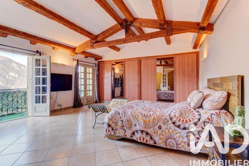 Maison de village - 163 m² - 5 pièces