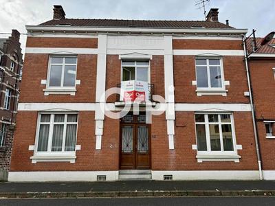 Maison - 206 m² - 7 pièces