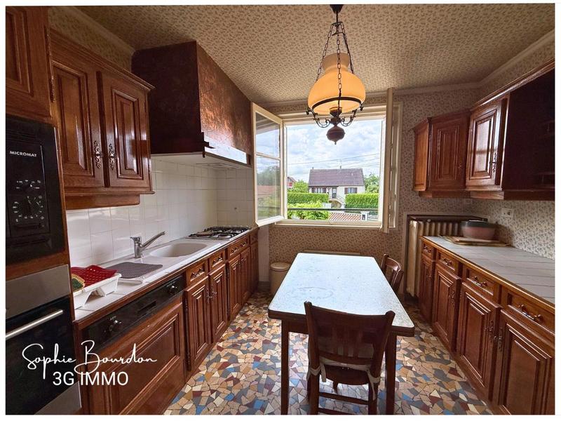 Maison - 159 m² - 6 pièces