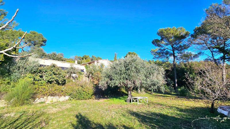 Villa - 225 m² - 7 pièces