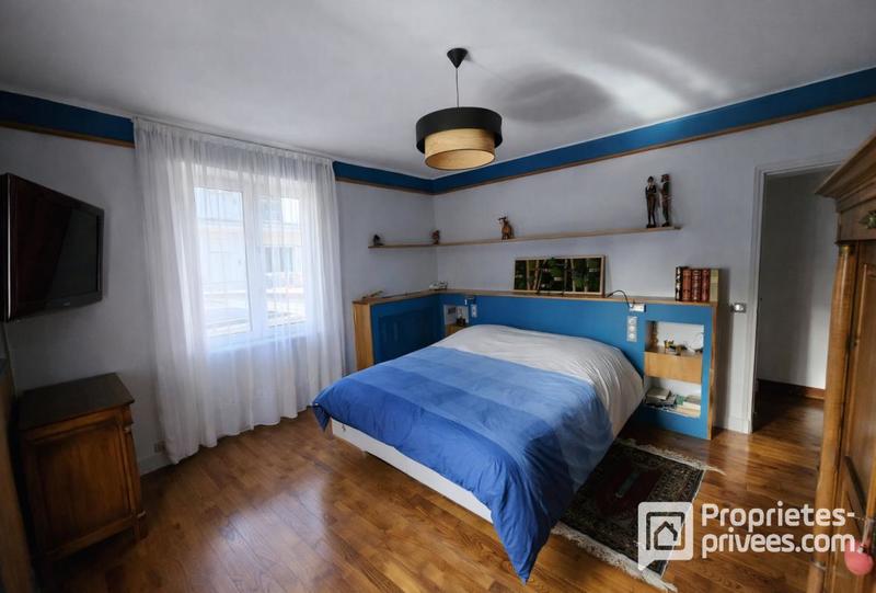 Maison - 184 m² - 9 pièces