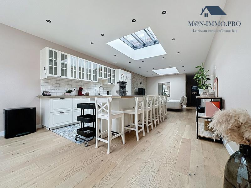 Maison - 158 m² - 6 pièces