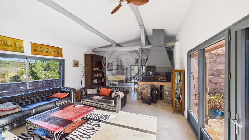 Villa - 160 m² - 5 pièces