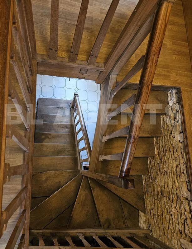 Maison en pierre - 177 m² - 7 pièces