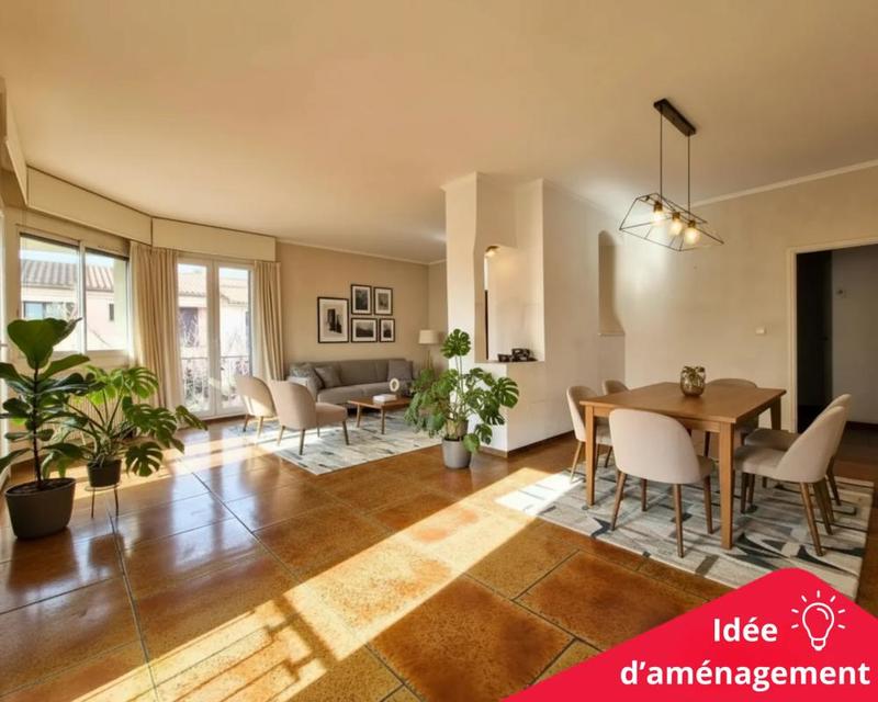 Maison - 270 m² - 11 pièces