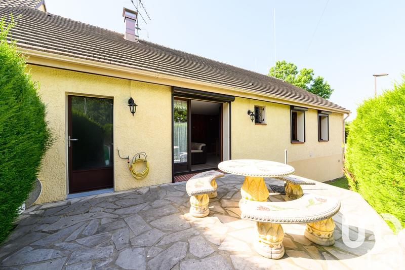 Maison - 95 m² - 5 pièces