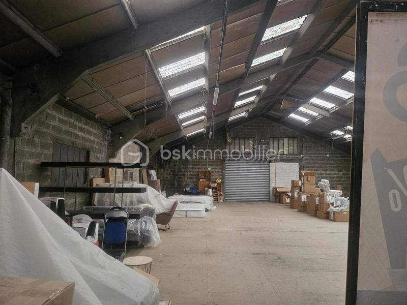 Local commercial - 1 930 m² - 5 pièces