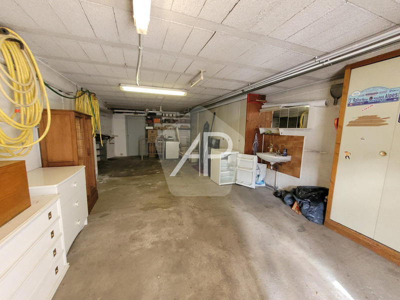 Maison ancienne - 267 m² - 10 pièces