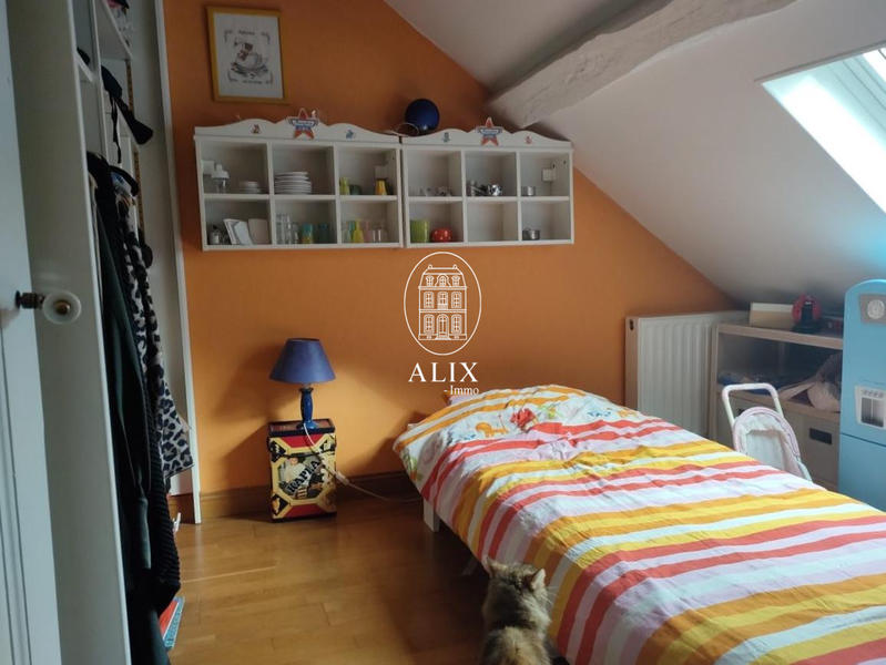 Maison ancienne - 182 m² - 6 pièces