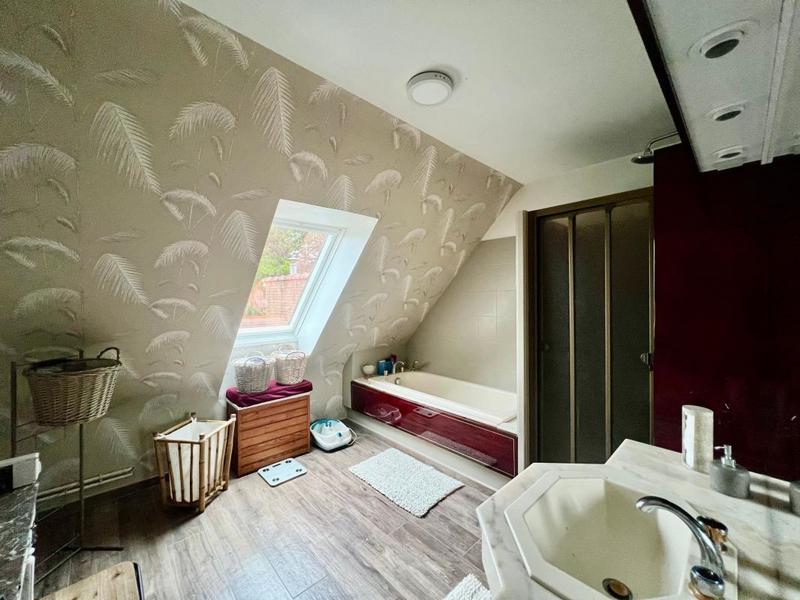 Maison - 165 m² - 5 pièces