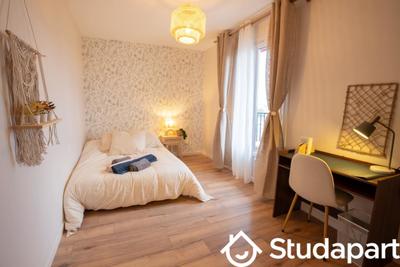 Chambre - 9 m² - 1 pièce