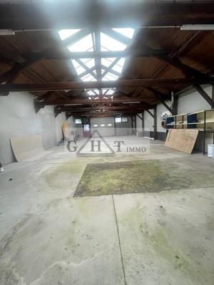 Entrepôt - 190 m²