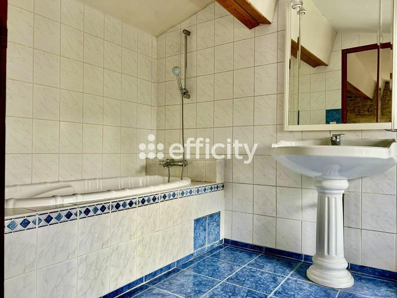 Maison - 88 m² - 3 pièces