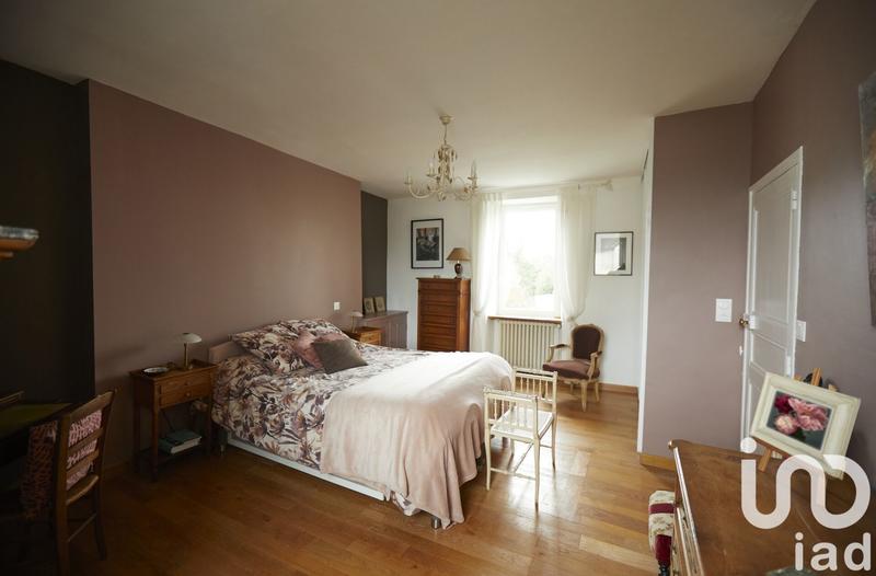 Maison - 164 m² - 8 pièces