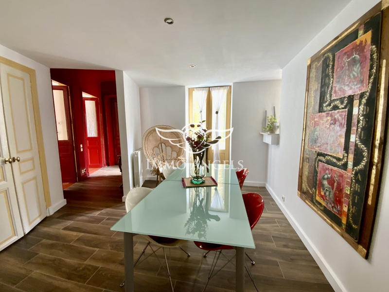 Appartement - 146 m² - 6 pièces