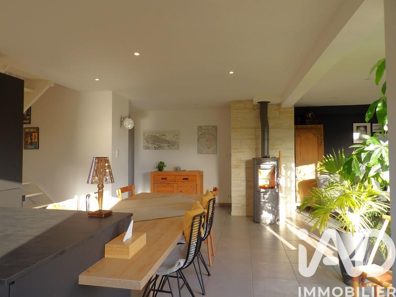 Maison - 101 m² - 5 pièces