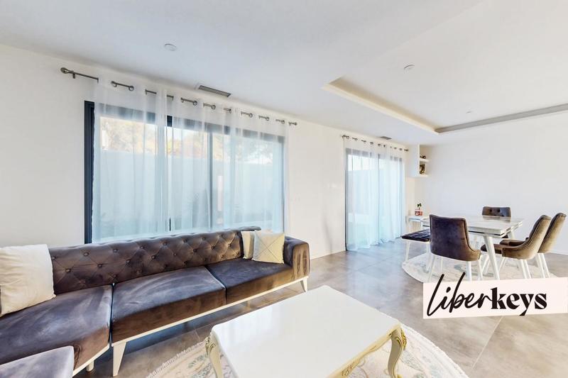 Maison - 110 m² - 4 pièces