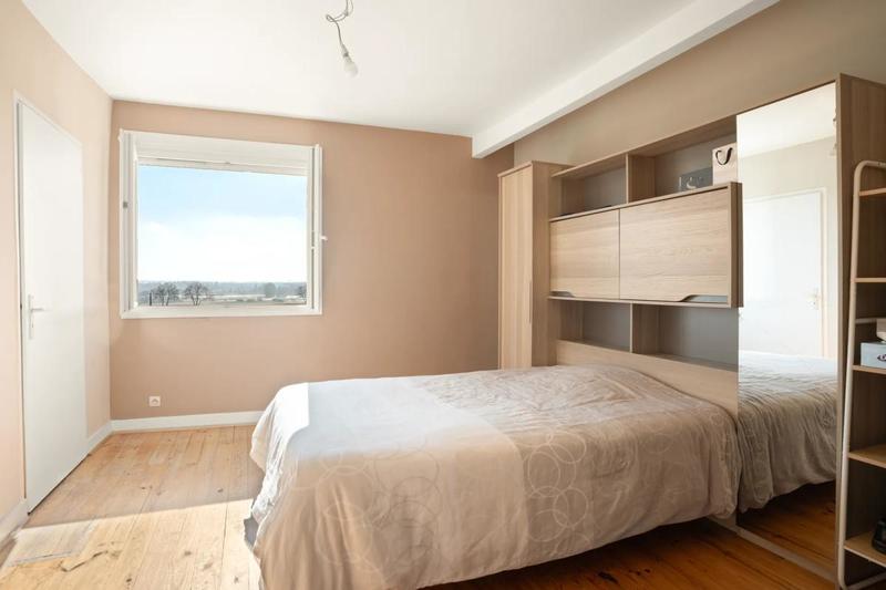 Maison - 450 m² - 14 pièces