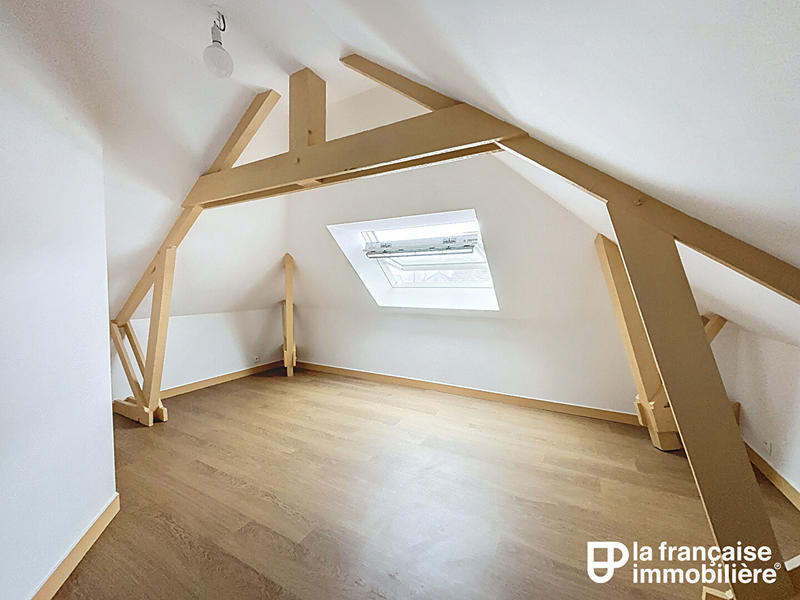 Maison - 92 m² - 5 pièces