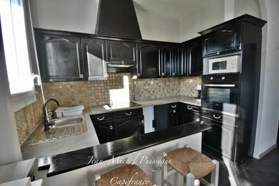 Immeuble - 220 m² - 8 pièces