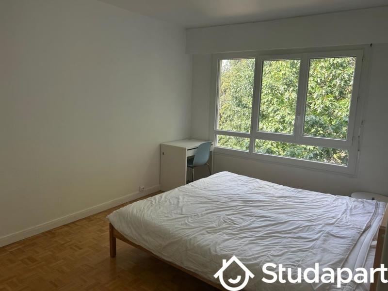 Chambre - 10 m² - 1 pièce