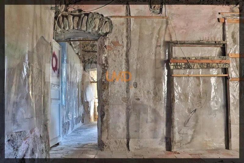 Maison en pierre - 140 m² - 5 pièces