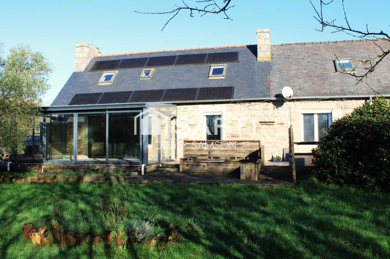 Maison - 200 m² - 8 pièces