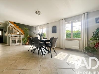 Maison - 130 m² - 6 pièces