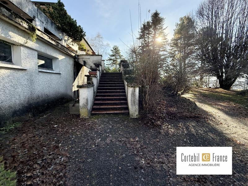 Villa - 177 m² - 6 pièces