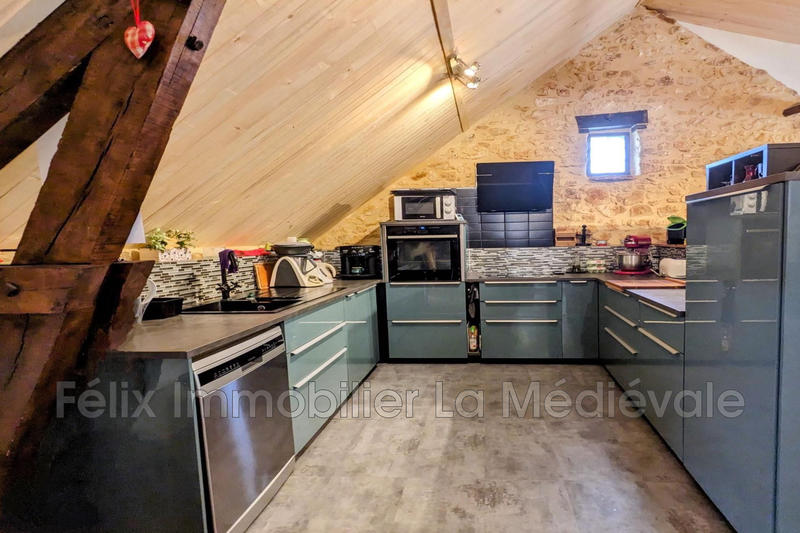 Propriété - 276 m² - 10 pièces