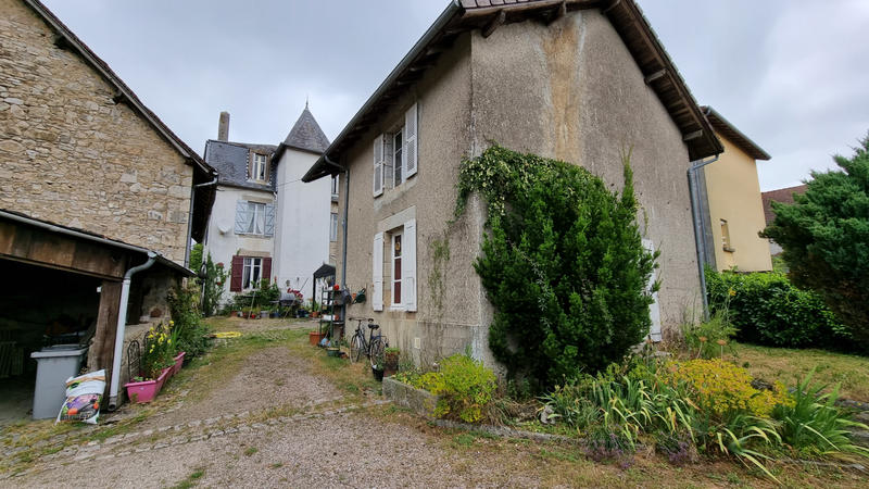 Maison - 188 m² - 9 pièces