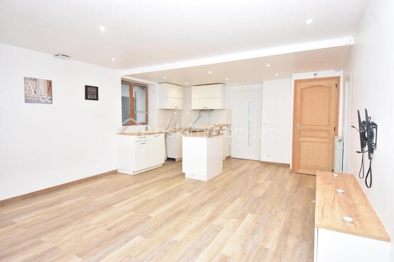 Maison - 97 m² - 5 pièces