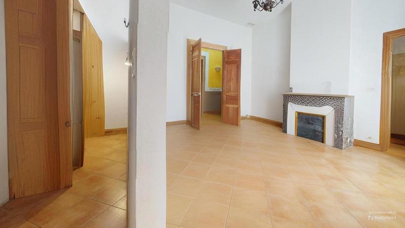 Maison - 235 m² - 5 pièces