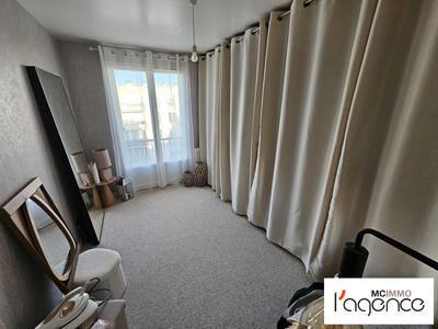 Appartement - 81 m² - 3 pièces