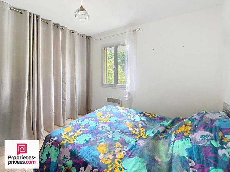 Villa - 100 m² - 5 pièces