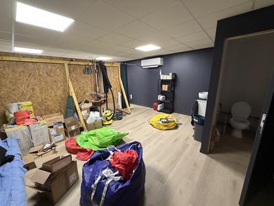 Local commercial - 90 m² - 3 pièces