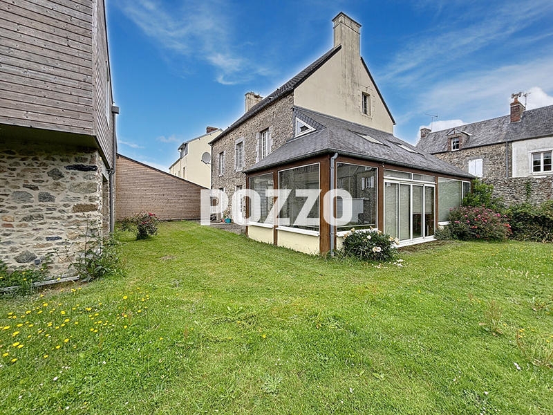 Maison - 199 m² - 2 pièces